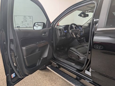 Used 2017 GMC Canyon Denali AWD/4WD image 6