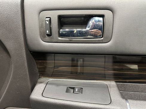 Used 2016 Ford Flex SEL image 10