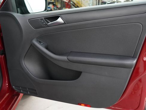 Used 2016 Volkswagen Jetta S FWD image 9