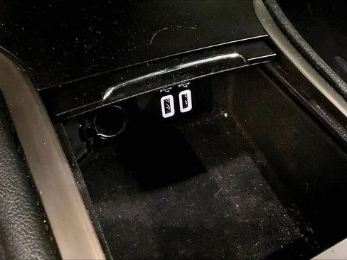 Used 2018 Lincoln MKC Premiere image 31