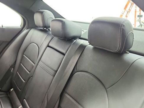 Used 2018 Mercedes-Benz C 300 Sedan image 31