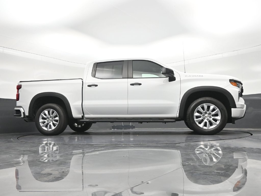 Used 2024 Chevrolet Silverado 1500 Custom RWD image 30
