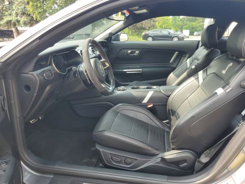 Used 2021 Ford Mustang Shelby GT500 w/ Technology Package image 12