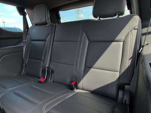 Used 2023 Chevrolet Tahoe Premier AWD/4WD image 30