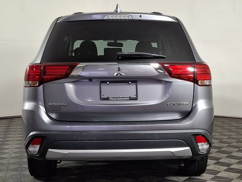 Used 2018 Mitsubishi Outlander ES AWD/4WD image 8