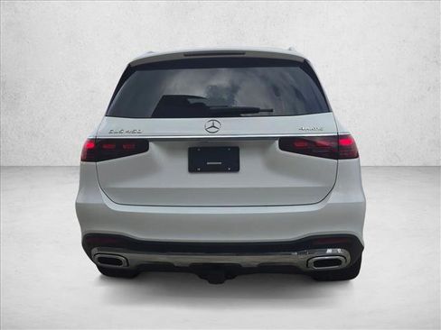 New 2026 Mercedes-Benz GLS 450 4MATIC image 7