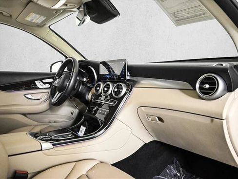 Certified 2022 Mercedes-Benz GLC 300 GLC 300 image 24