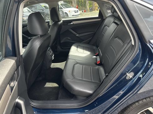 Used 2021 Volkswagen Passat 2.0T SE image 13