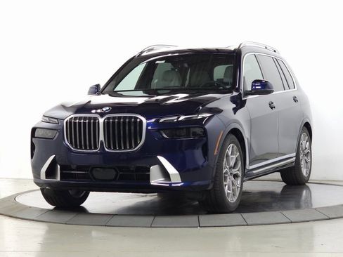 Used 2026 BMW X7 xDrive40i image 3