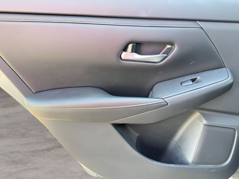Certified 2023 Nissan Sentra SR w/ Midnight Edition Package FWD image 22