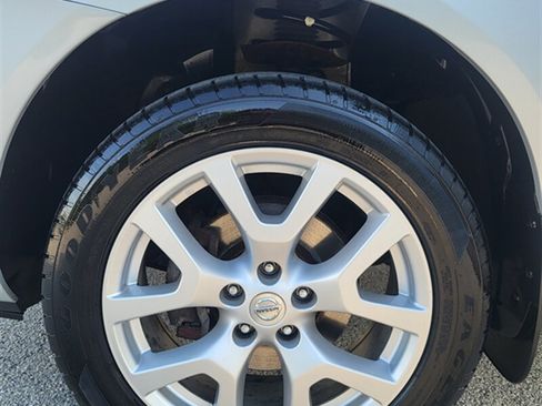 Used 2013 Nissan Rogue SL AWD/4WD image 31