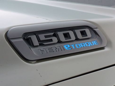 Used 2021 RAM 1500 Big Horn w/ Built-to-serve Edition image 13