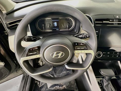 Used 2023 Hyundai Tucson SE AWD/4WD image 11