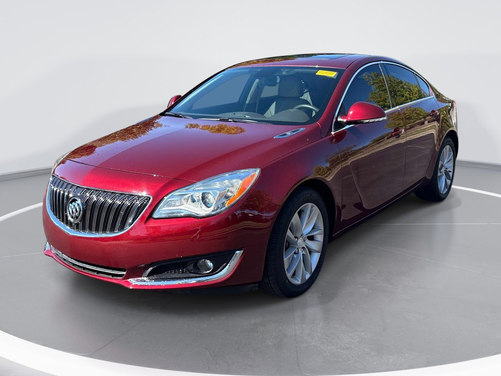 Used 2016 Buick Regal FWD image 3