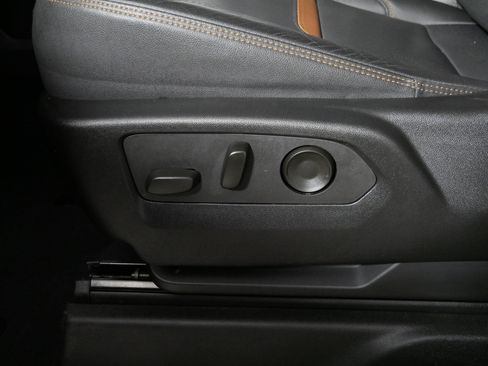 Certified 2022 GMC Sierra 1500 AT4 w/ AT4 Premium Package AWD/4WD image 20