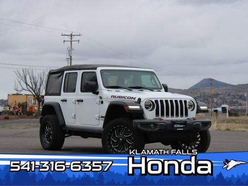 Used 2018 Jeep Wrangler Unlimited Rubicon image 1
