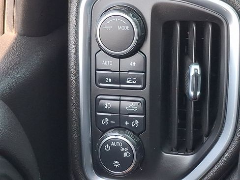 Used 2022 Chevrolet Silverado 1500 RST w/ Bed Protection Package AWD/4WD image 25
