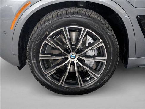 New 2026 BMW X5 xDrive50e w/ M Sport Package image 10