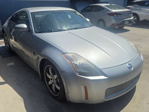 Used 2004 Nissan 350Z Track w/ Cargo Convenience Pkg RWD image 4