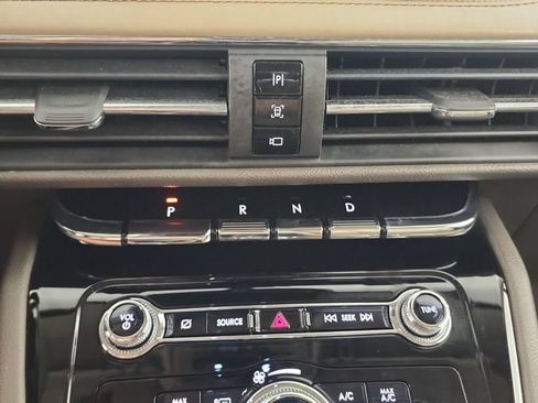 Used 2022 Lincoln Corsair AWD w/ Equipment Group 101A image 26