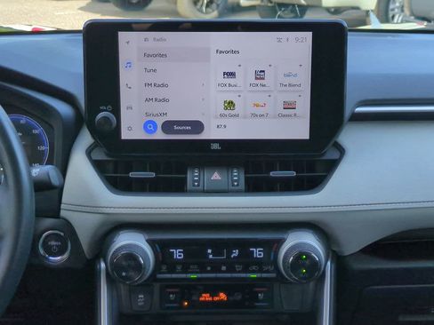 Used 2023 Toyota RAV4 Limited AWD/4WD image 17