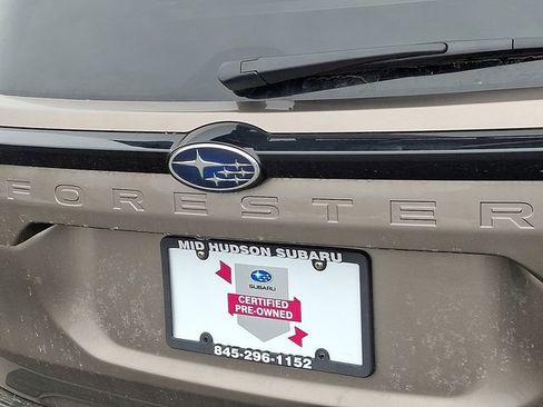 Used 2025 Subaru Forester Premium image 29