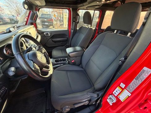 Certified 2019 Jeep Wrangler Unlimited Sport S image 21