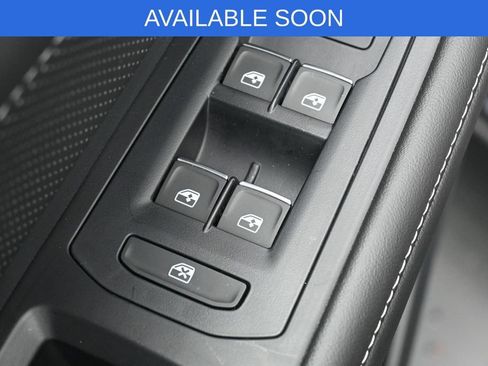 Used 2025 Volkswagen Atlas SE AWD/4WD image 13