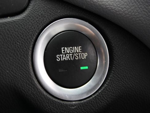 Used 2023 Chevrolet Equinox LS w/ LS Convenience Package AWD/4WD image 13
