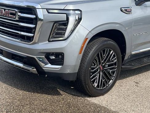 Used 2026 GMC Yukon XL Elevation AWD/4WD image 9
