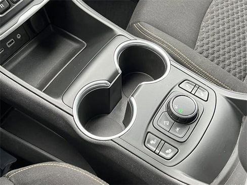 Used 2021 GMC Terrain SLE w/ Driver Convenience Package image 23