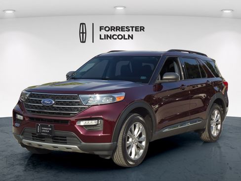 Used 2022 Ford Explorer XLT w/ Equipment Group 202A AWD/4WD image 7