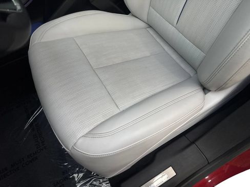 Used 2024 Cadillac Lyriq Luxury RWD image 30