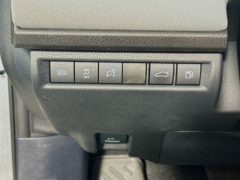 Certified 2025 Toyota Camry LE w/ Convenience Package FWD image 10