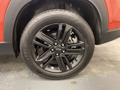 Certified 2024 Chevrolet Trax ACTIV w/ Sunroof Package image 33