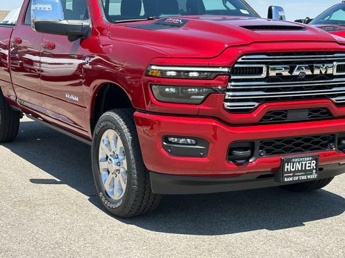 New 2026 RAM 2500 Laramie AWD/4WD image 9