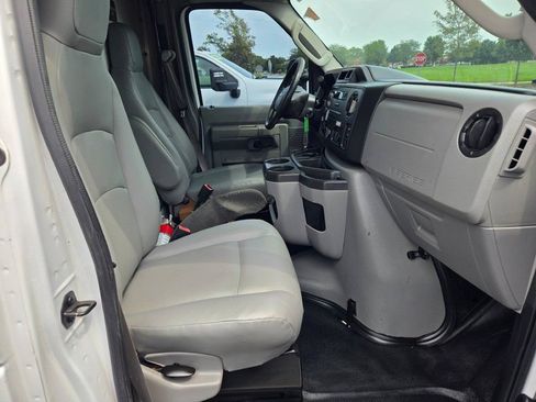 Used 2015 Ford E-350 and Econoline 350 Super Duty RWD image 6