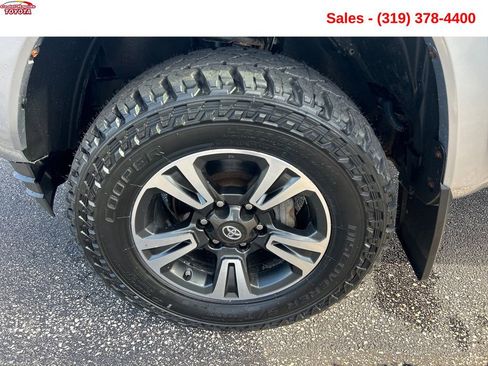 Used 2019 Toyota Tacoma TRD Sport w/ Technology Package AWD/4WD image 24