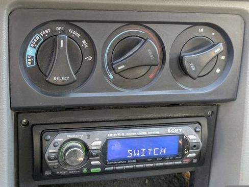 Used 1989 Ford Mustang GT RWD image 18