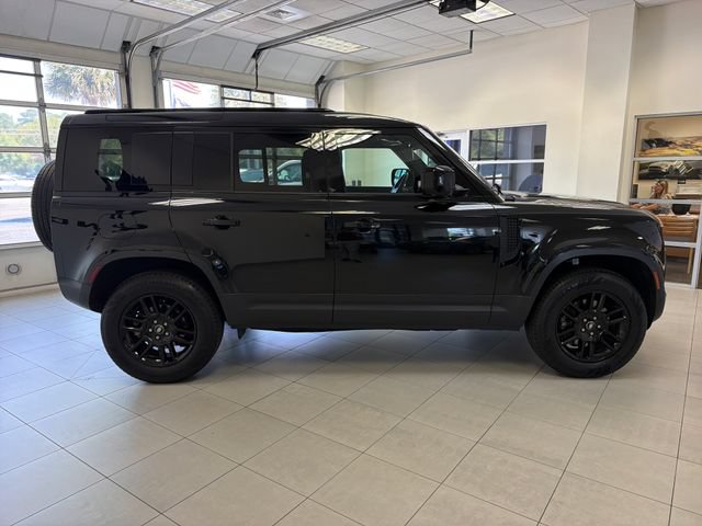 Used 2025 Land Rover Defender 110 S AWD/4WD image 8