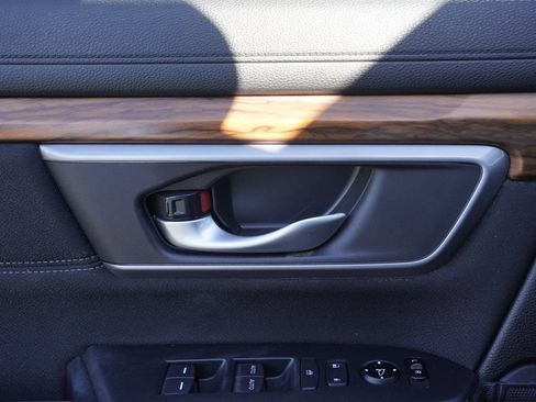 Used 2017 Honda CR-V EX image 11