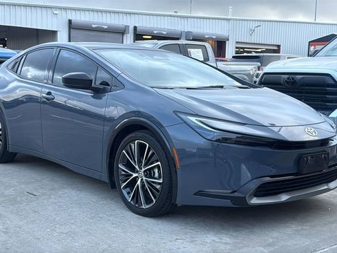 Used 2023 Toyota Prius Limited image 2