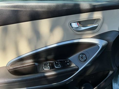 Used 2013 Hyundai Santa Fe Sport AWD/4WD image 10