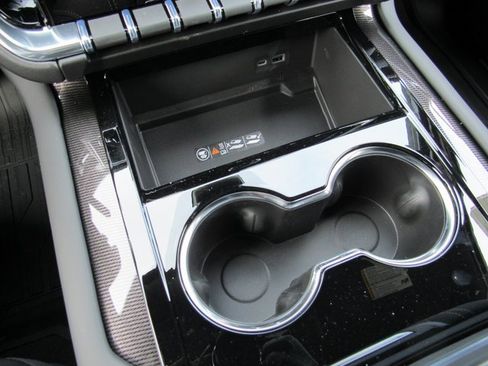 New 2026 GMC Yukon Elevation w/ Elevation Premium Package image 24