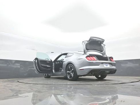 Used 2023 Ford Mustang GT RWD image 38
