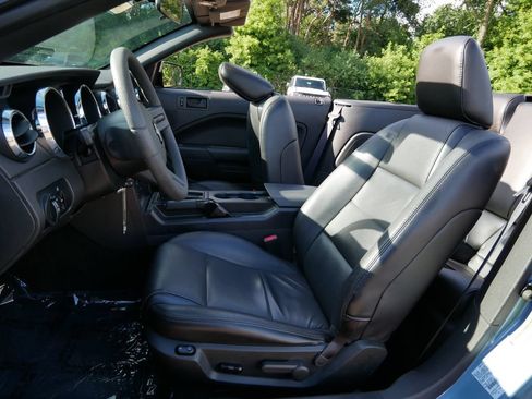 Used 2006 Ford Mustang Premium RWD image 15