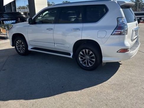 Used 2018 Lexus GX 460 Luxury image 4