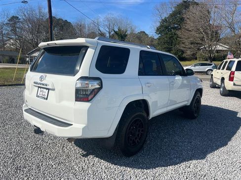 Used 2015 Toyota 4Runner SR5 Premium image 6