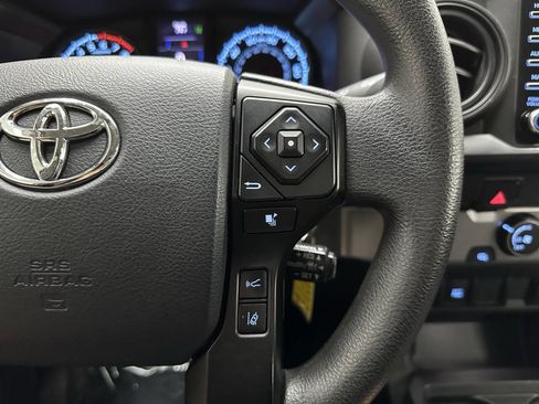 Used 2020 Toyota Tacoma SR image 22