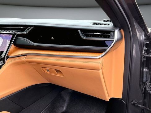 Used 2022 Jeep Grand Cherokee Summit image 25